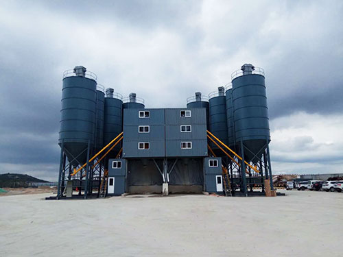 青島建一有限公司2HZS120集裝箱式攪拌站